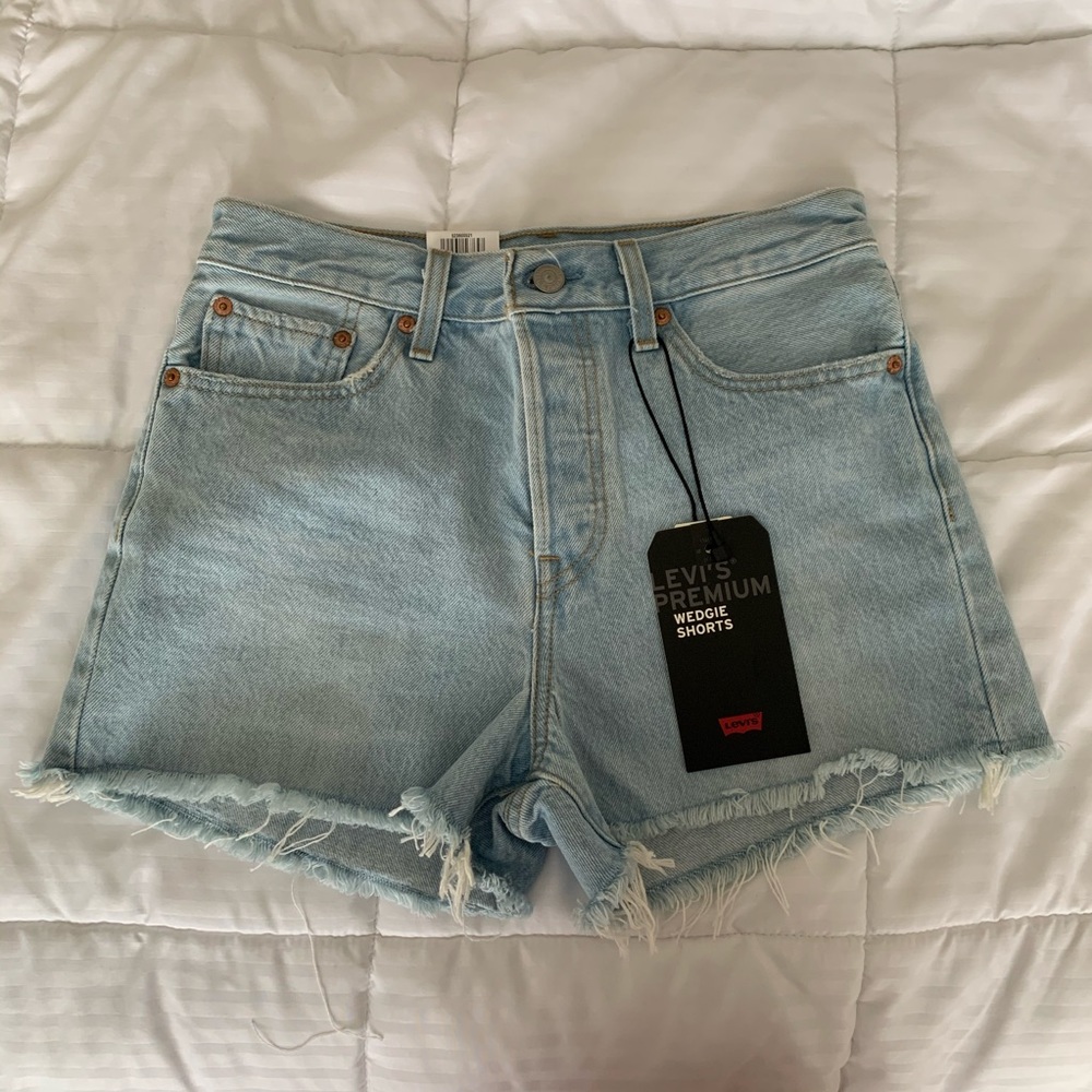 Levi’s Wedgie Shorts